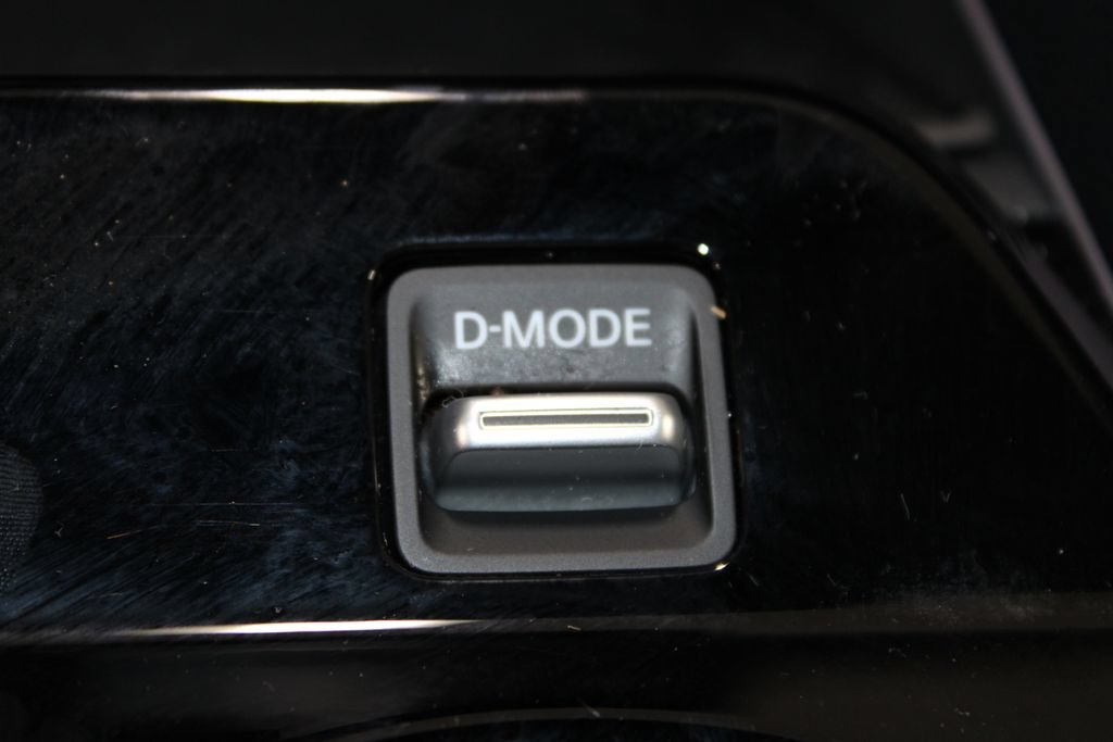 Used 2025 Nissan Murano SL w/ Cargo Package AWD/4WD image 48