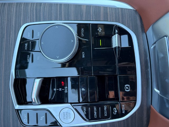 New 2027 BMW X7 xDrive40i w/ M Sport Package AWD/4WD image 29