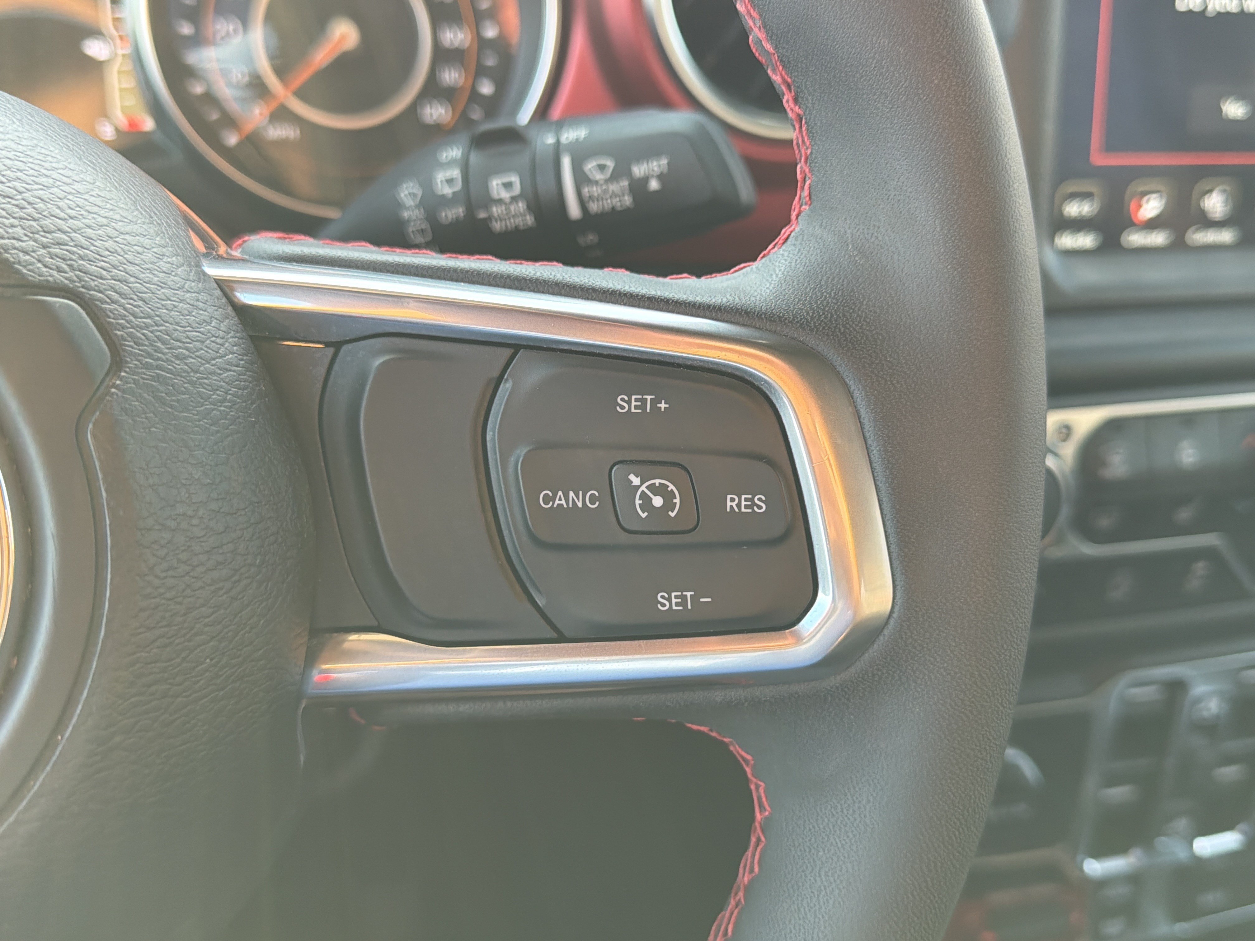 Used 2023 Jeep Wrangler Unlimited Rubicon w/ LED Lighting Group AWD/4WD image 18
