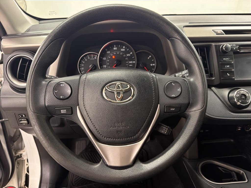 Used 2016 Toyota RAV4 LE FWD image 15