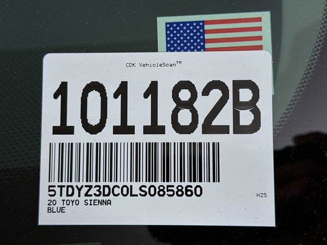 Used 2020 Toyota Sienna XLE w/ XLE Navigation Package FWD image 31