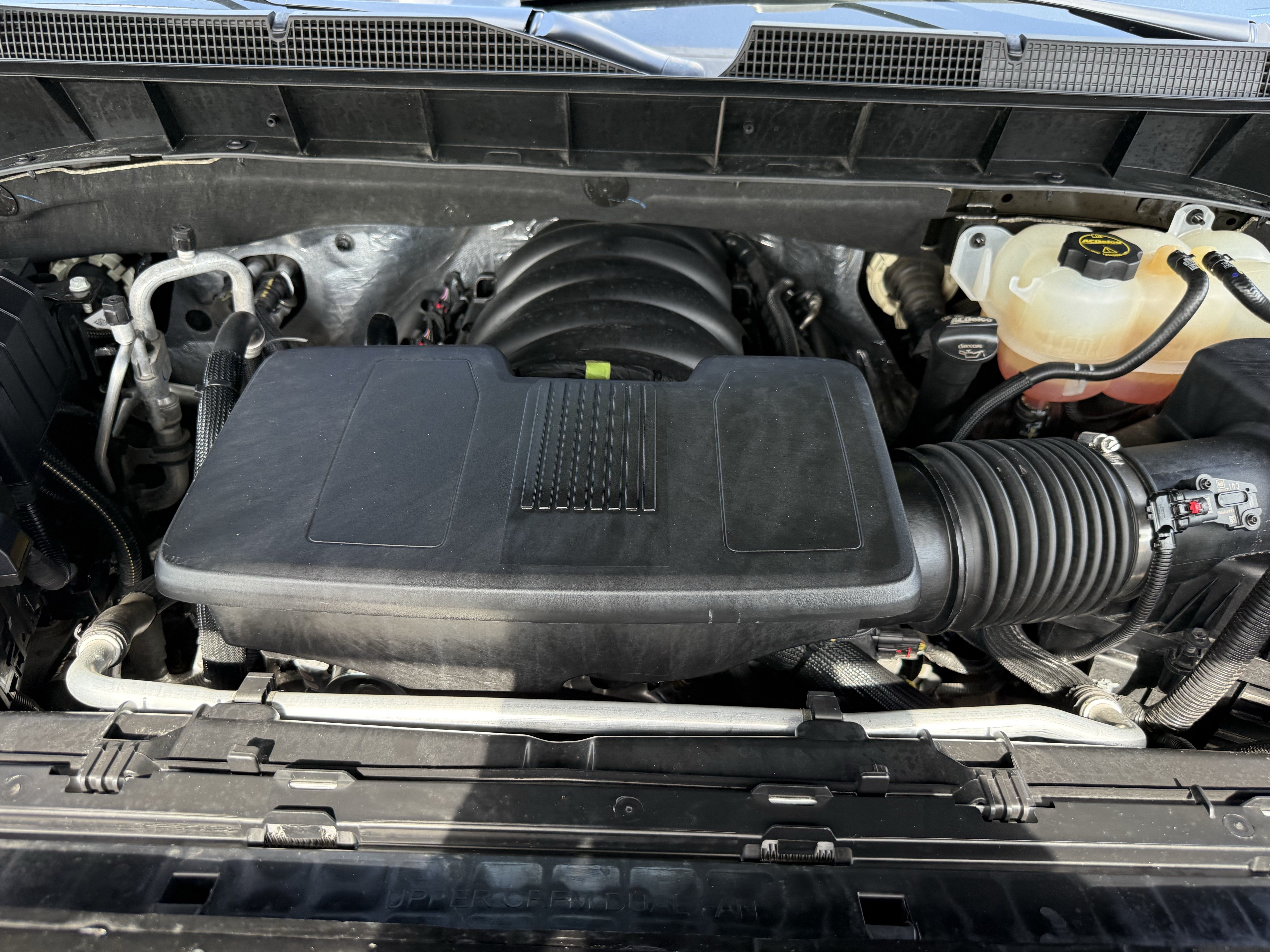 Used 2025 Chevrolet Silverado 1500 RST AWD/4WD image 32