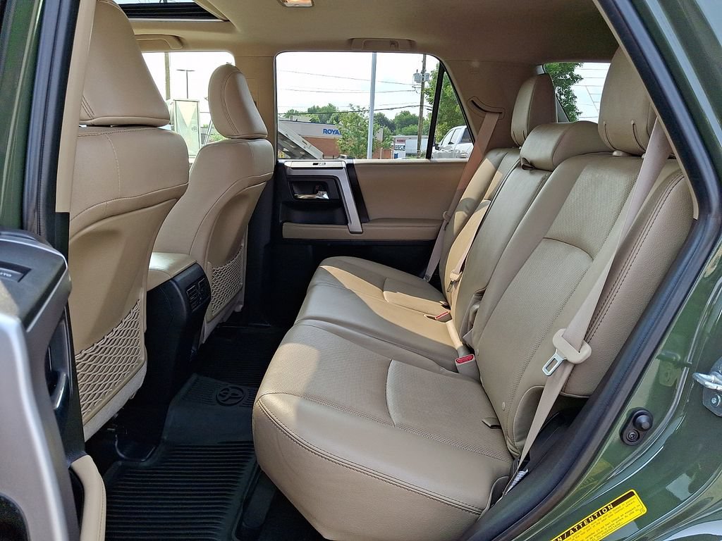 Used 2022 Toyota 4Runner Limited AWD/4WD image 10