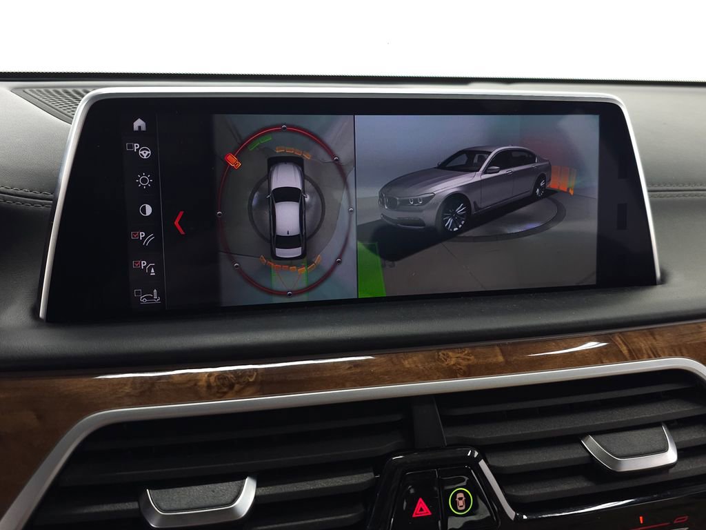 Used 2019 BMW 740i w/ Executive Package RWD image 30