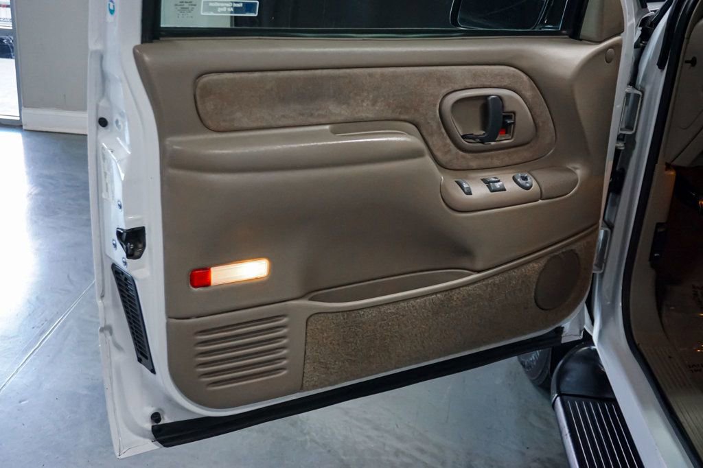 Used 1998 Chevrolet Silverado 1500 4x4 Regular Cab w/ Preferred Equipment Group 2 image 17