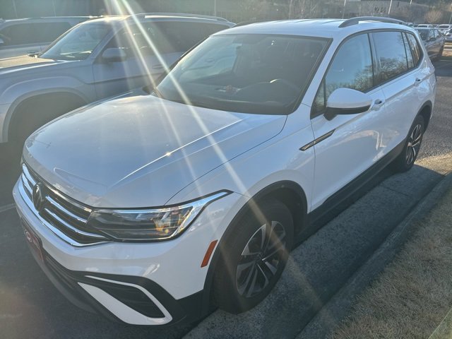 Certified 2022 Volkswagen Tiguan S image 10