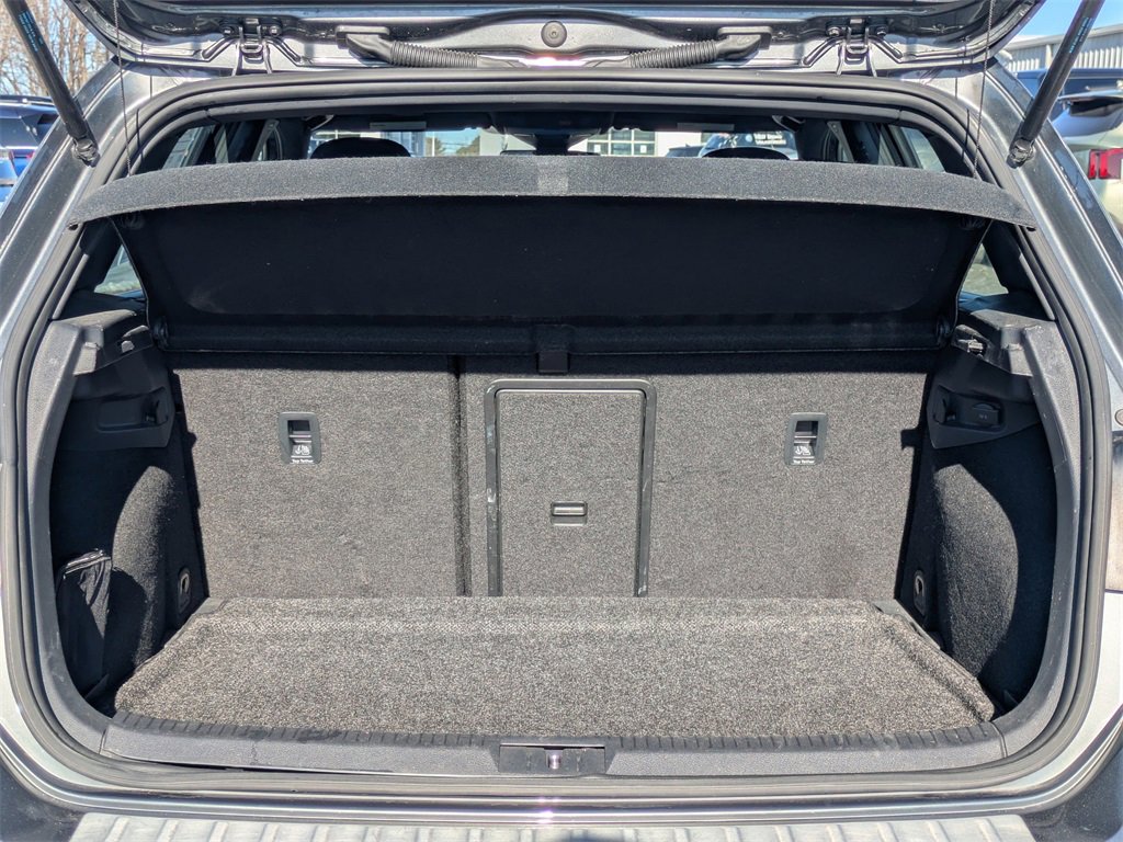 Used 2019 Volkswagen Golf R 4-Door image 13