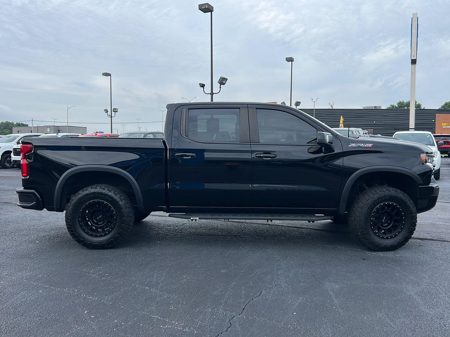 Used 2022 Chevrolet Silverado 1500 ZR2 w/ Technology Package AWD/4WD image 7