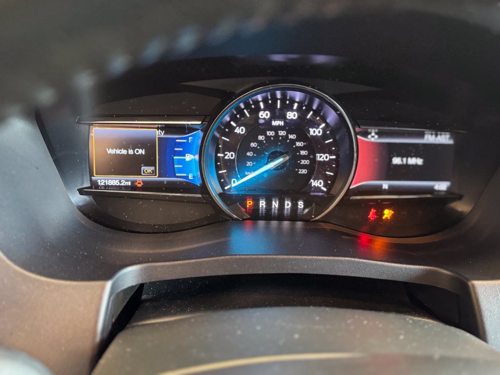 Used 2019 Ford Explorer XLT w/ Equipment Group 201A FWD image 16