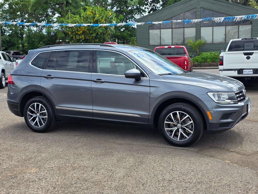 Used 2020 Volkswagen Tiguan SE FWD image 3