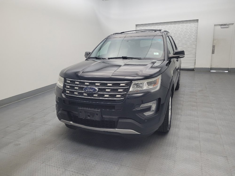 Used 2016 Ford Explorer XLT w/ Equipment Group 202A AWD/4WD image 15