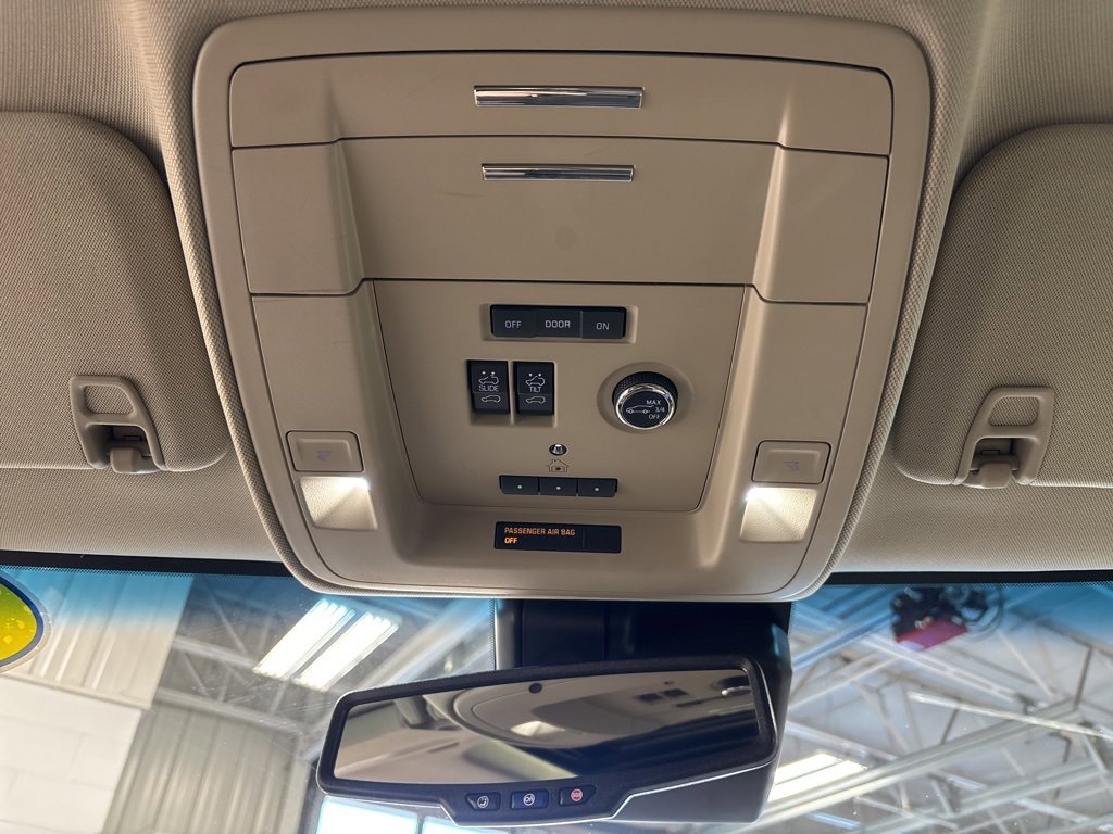 Used 2020 Chevrolet Tahoe LT image 17