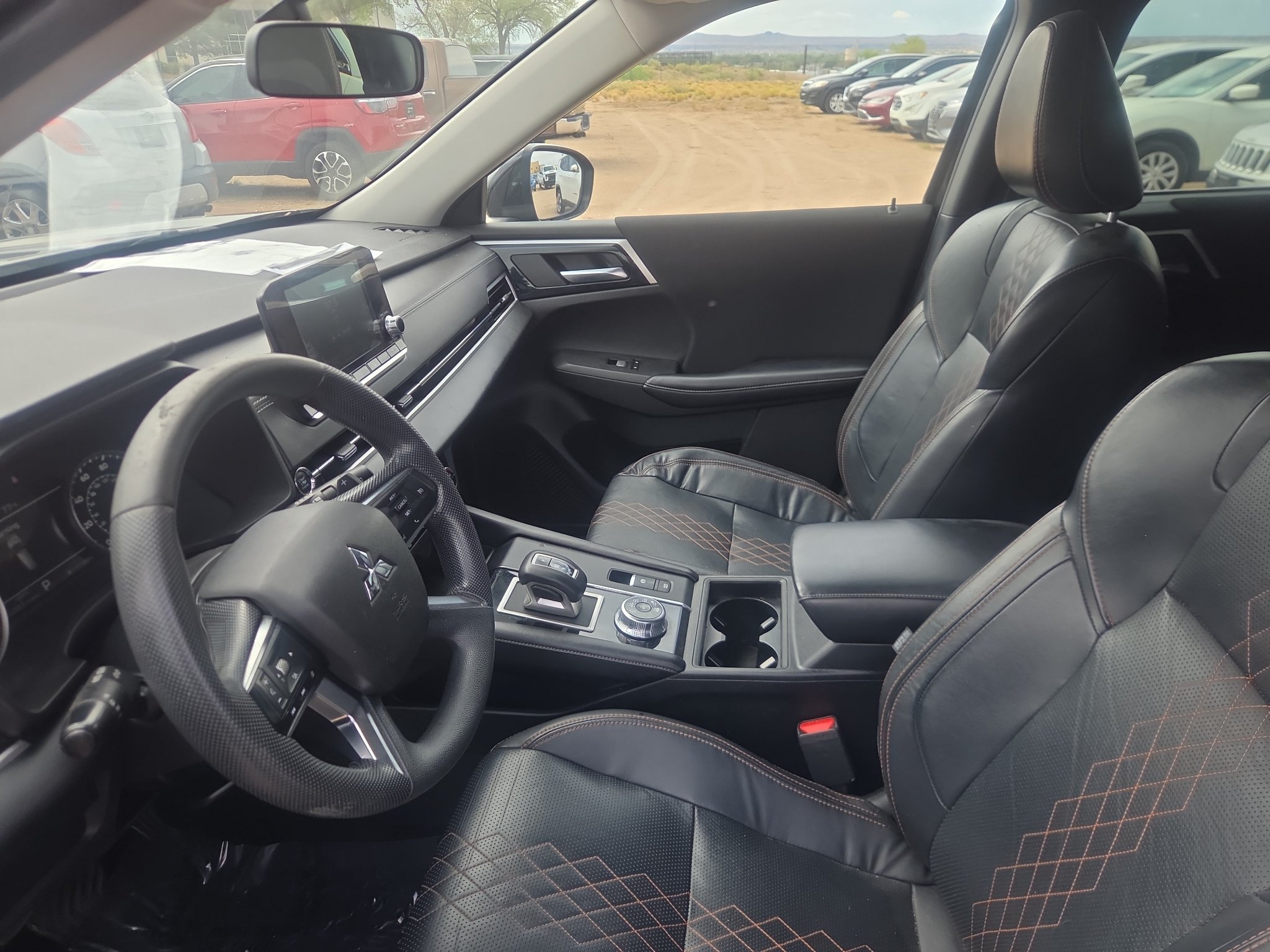 Used 2022 Mitsubishi Outlander ES AWD/4WD image 11