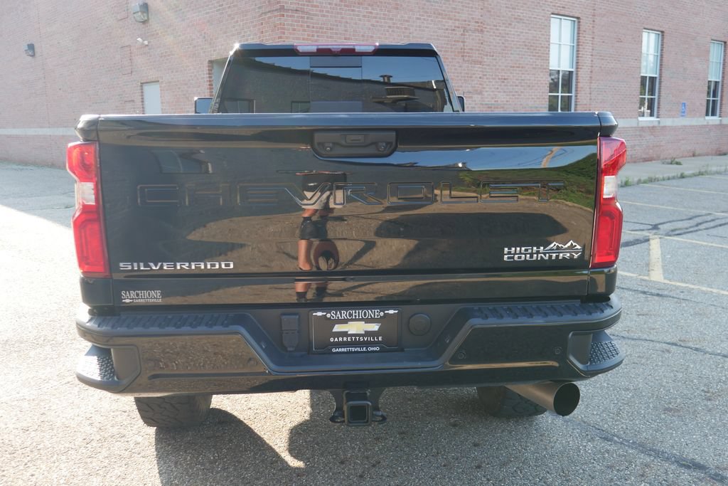 Used 2024 Chevrolet Silverado 2500 High Country AWD/4WD image 7