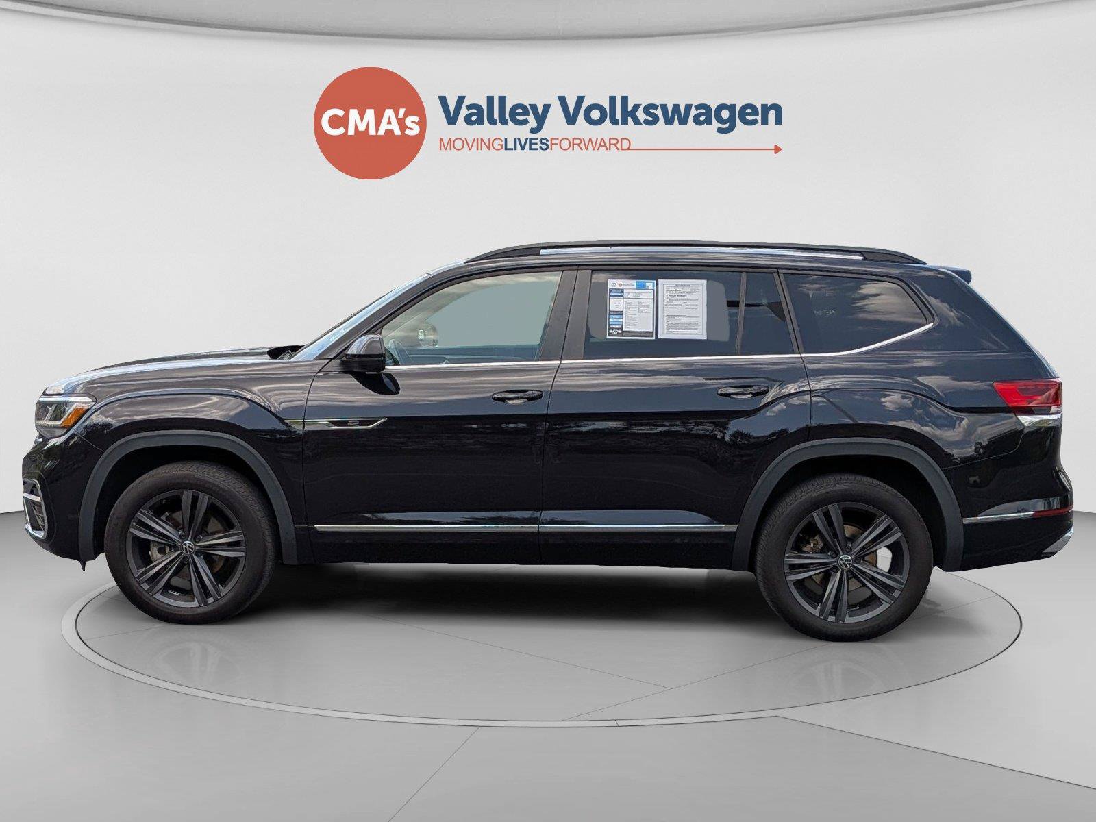 Used 2021 Volkswagen Atlas SE AWD/4WD image 2