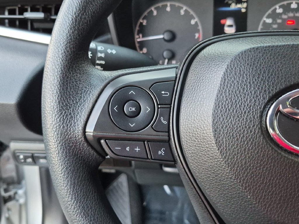 Used 2023 Toyota Corolla LE FWD image 17