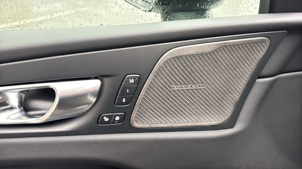 New 2026 Volvo XC60 B5 Plus w/ Protection Package Premier image 12