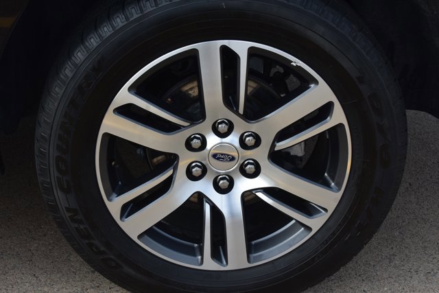 Used 2024 Ford Expedition Max Limited image 11