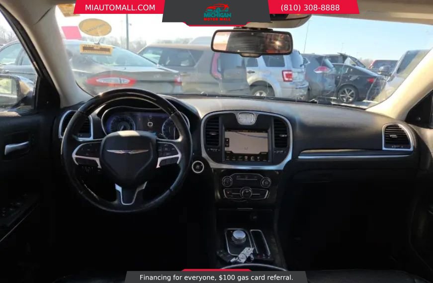 Used 2016 Chrysler 300 C image 7