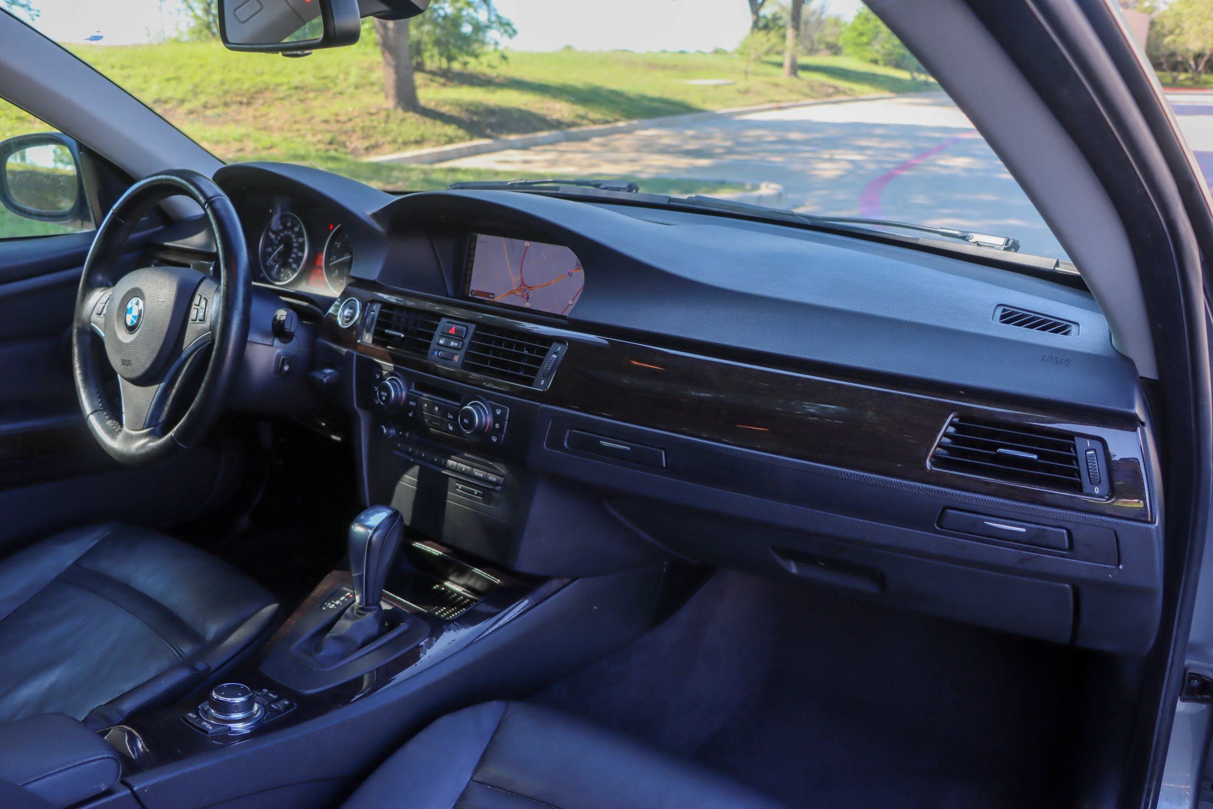 Used 2011 BMW 335i Coupe w/ Premium Pkg RWD image 21