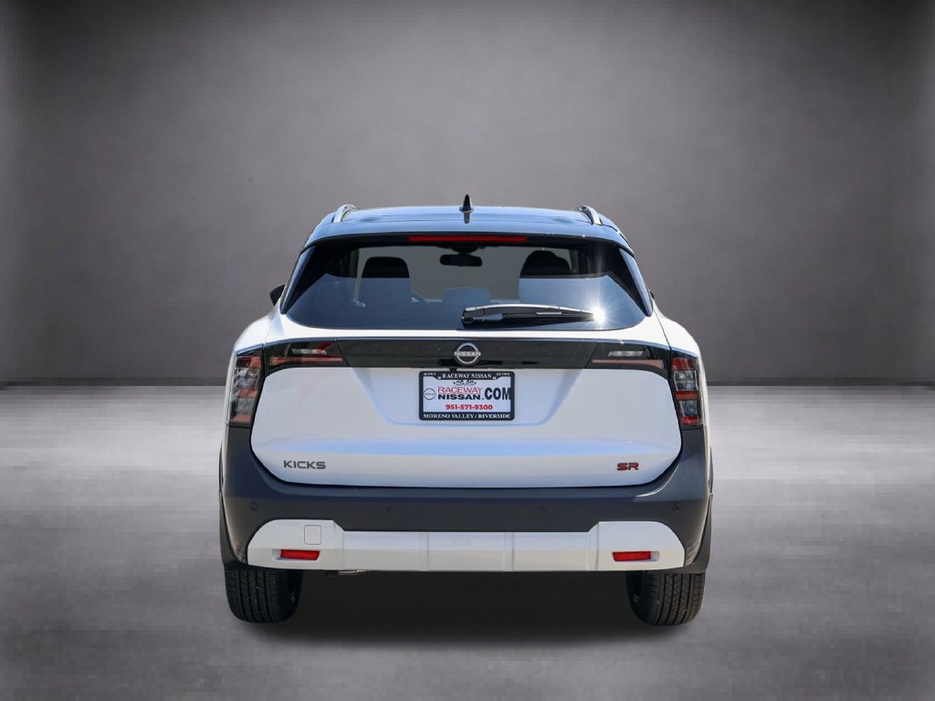 New 2026 Nissan Kicks SR FWD image 6