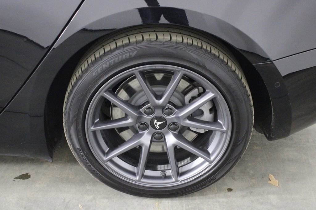 Used 2021 Tesla Model 3 Standard Range Plus image 36