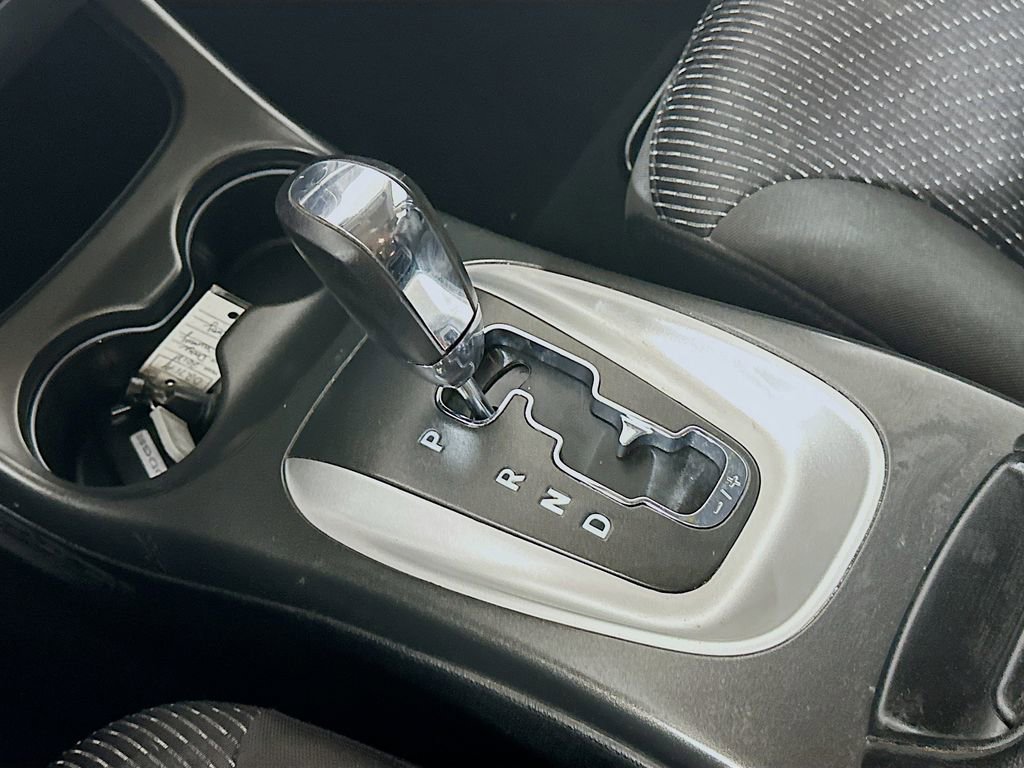 Used 2018 Dodge Journey SE image 16