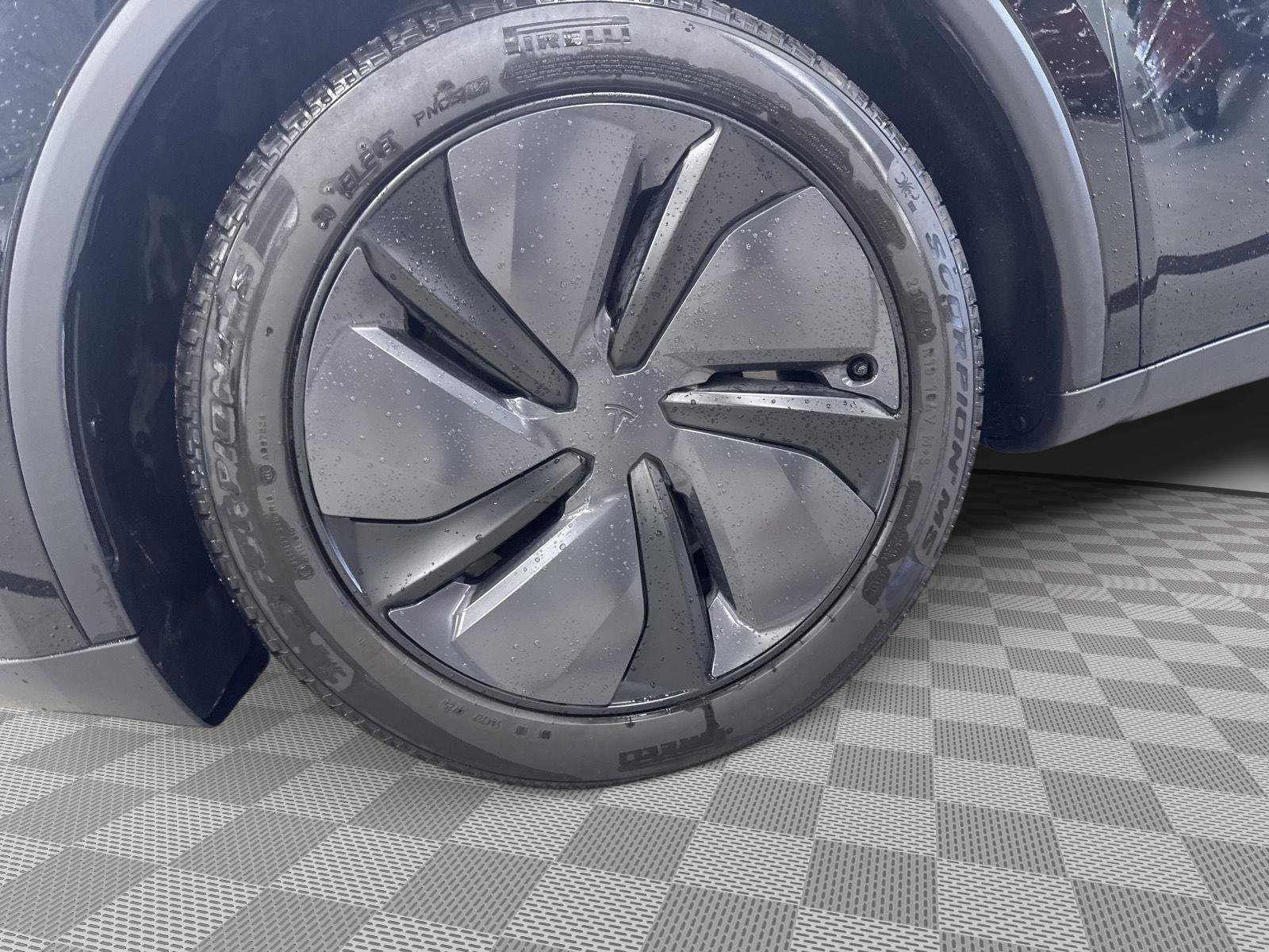 Used 2026 Tesla Model Y AWD image 13