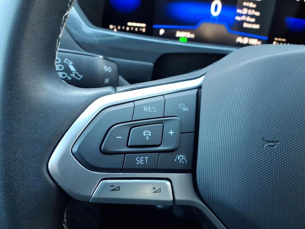 Used 2023 Volkswagen Tiguan SE image 21