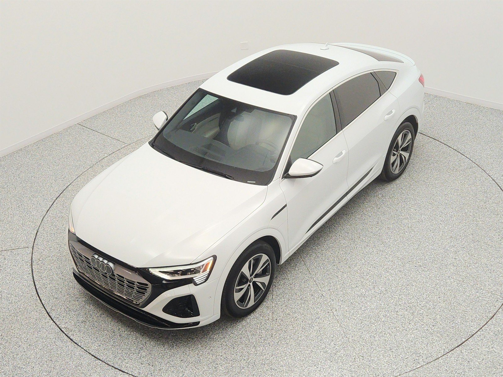 Used 2024 Audi Q8 e-tron Premium Plus w/ Premium Plus Package AWD/4WD image 22