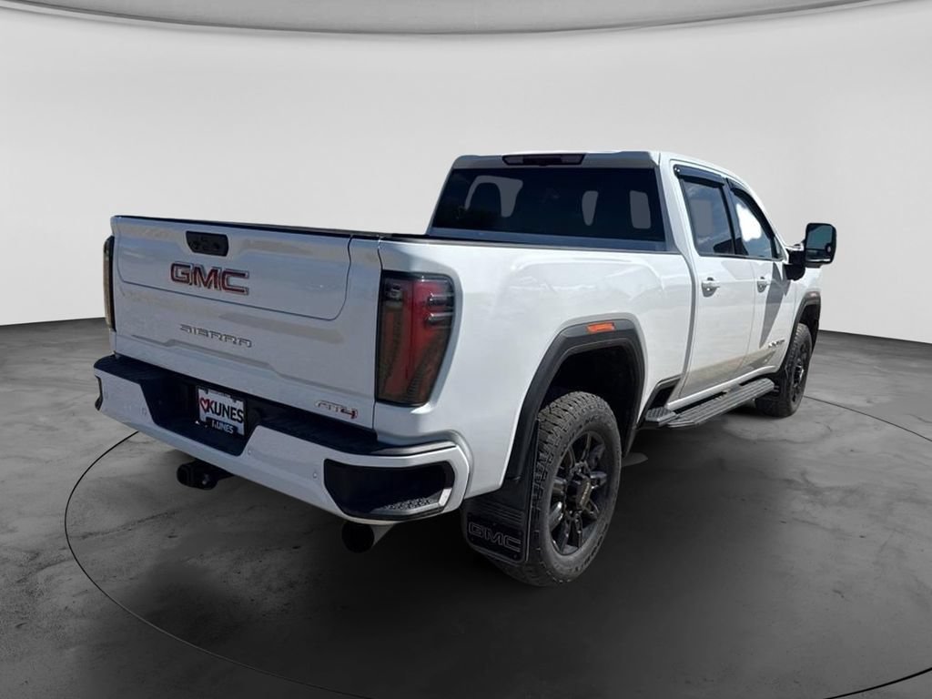 Used 2025 GMC Sierra 2500 AT4 AWD/4WD image 15