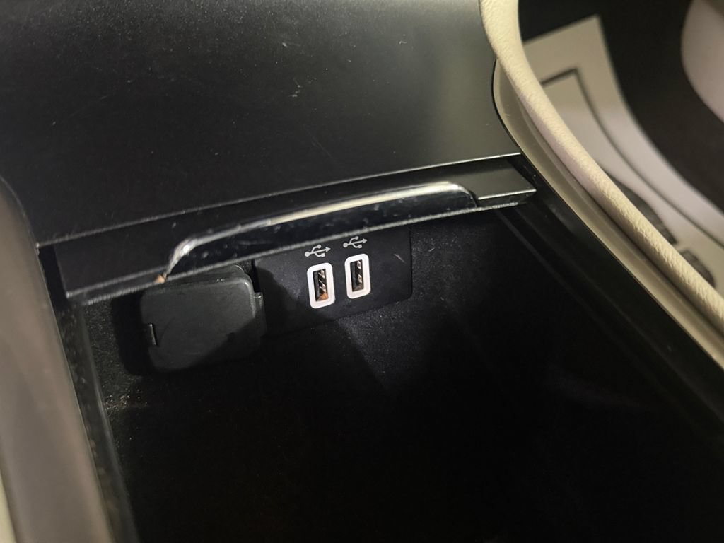 Used 2019 Lincoln MKC Select w/ Select Plus Package FWD image 16