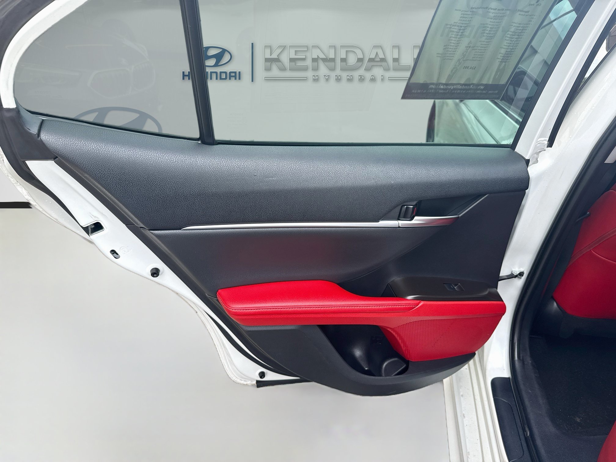 Used 2022 Toyota Camry XSE FWD image 23