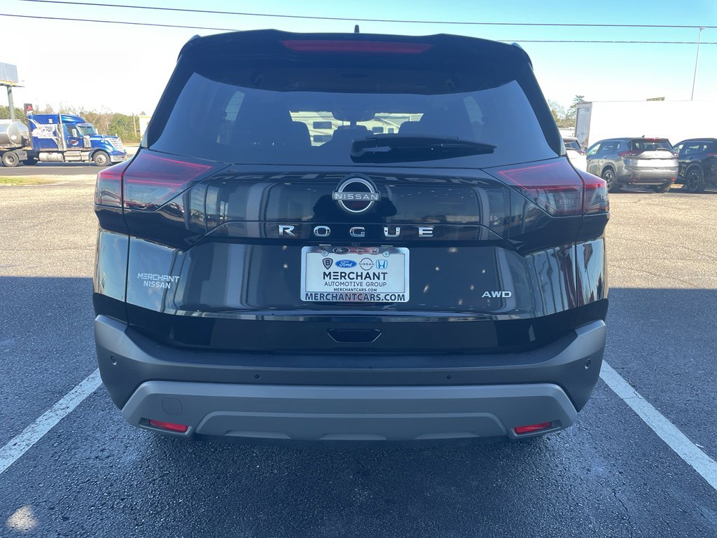 Certified 2023 Nissan Rogue S image 20