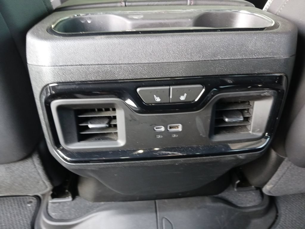 Used 2024 GMC Sierra 2500 AT4X AWD/4WD image 31