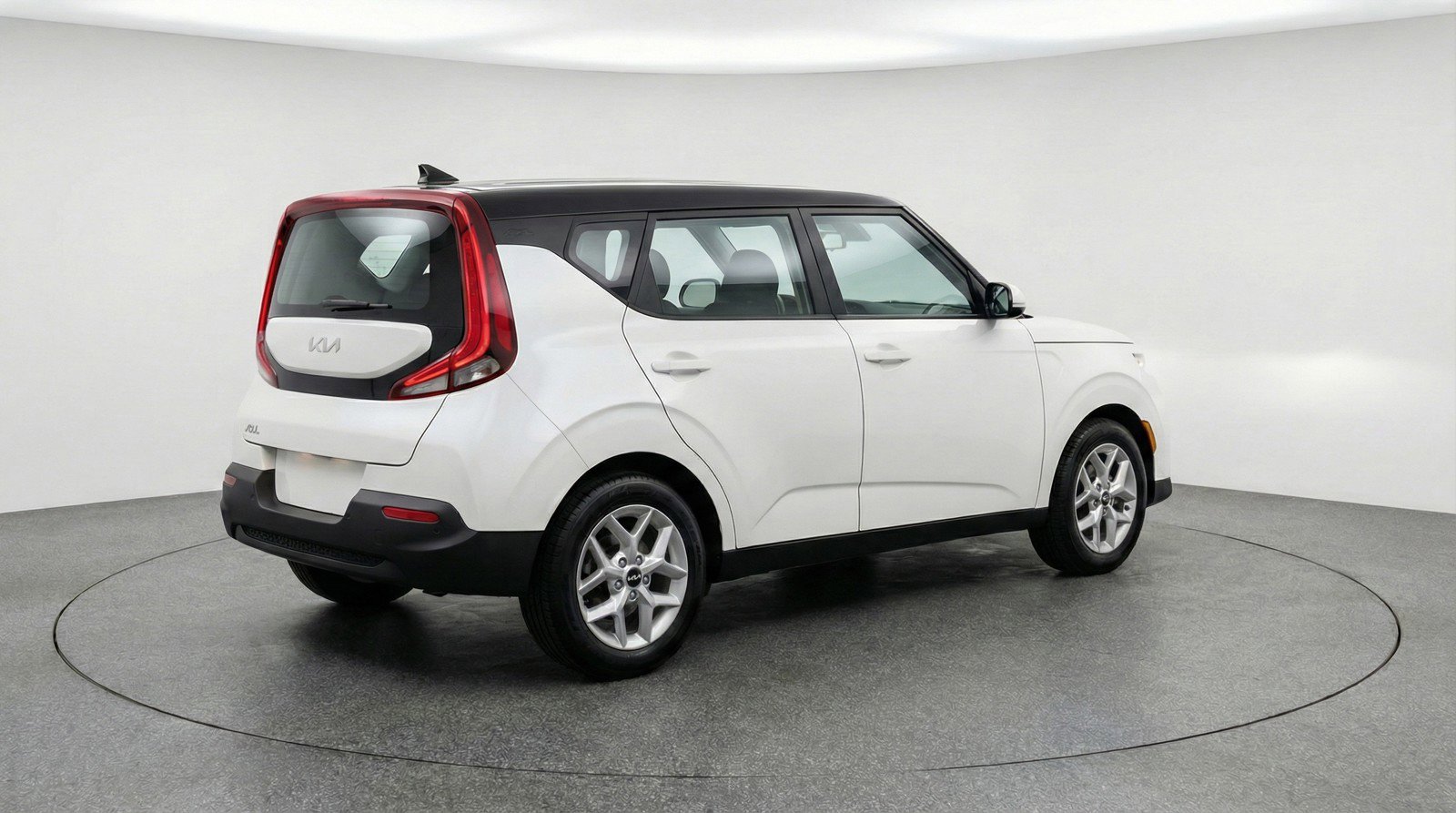Used 2025 Kia Soul LX w/ LX Technology Package image 9