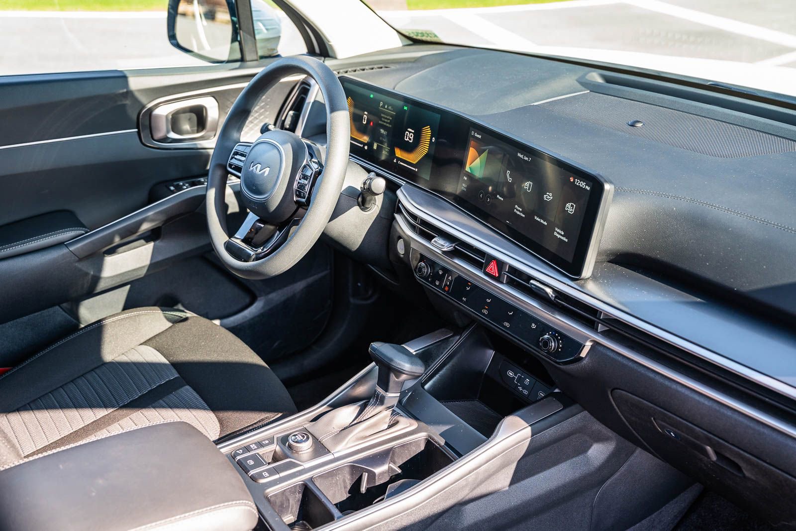 Used 2025 Kia Sorento LX image 12