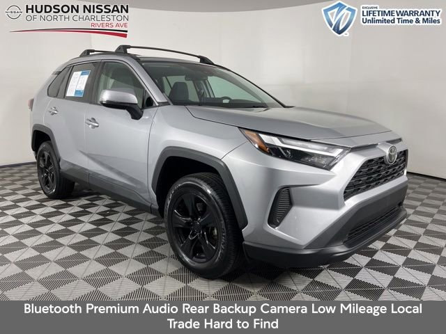 Used 2022 Toyota RAV4 XLE image 1
