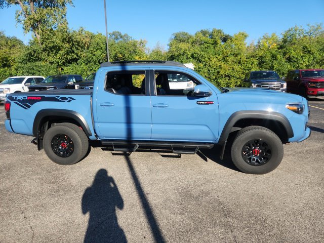 Used 2018 Toyota Tacoma TRD Pro AWD/4WD image 4