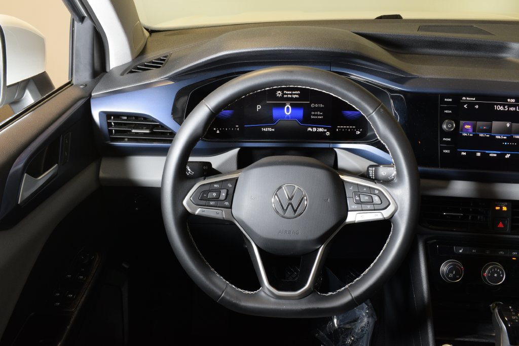 Used 2023 Volkswagen Taos SE AWD/4WD image 19