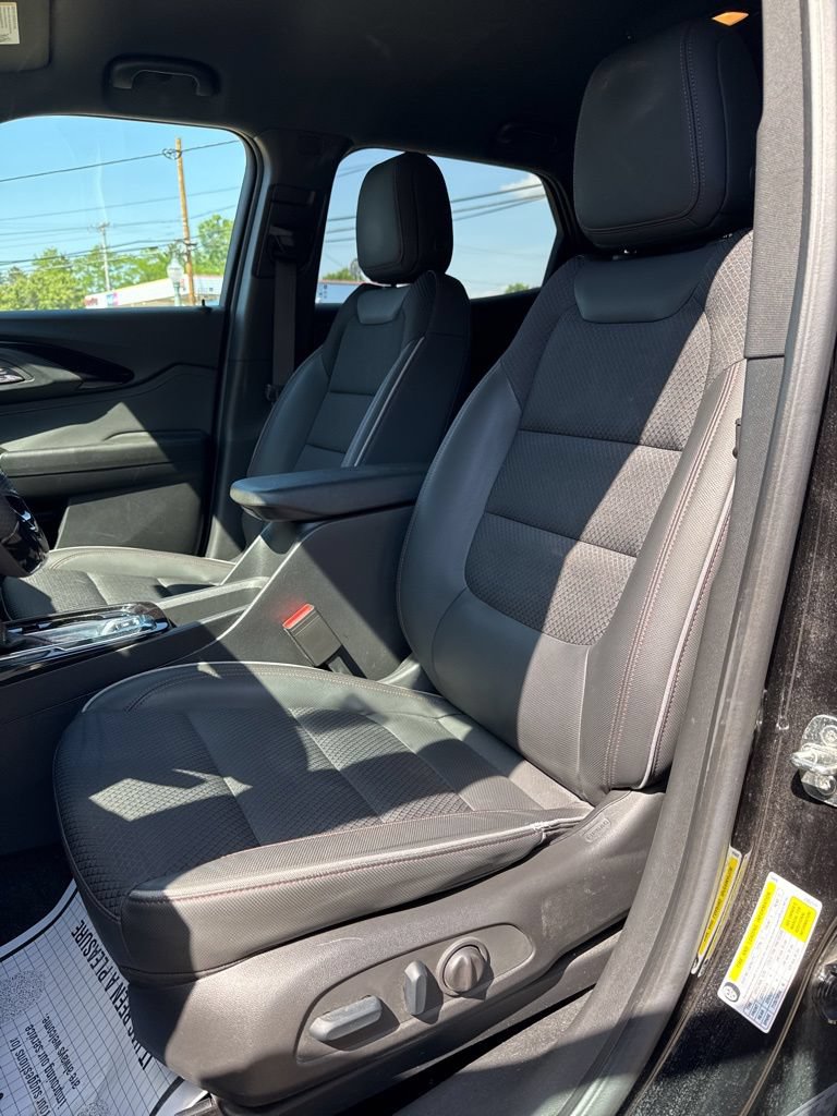 Used 2023 Chevrolet TrailBlazer RS AWD/4WD image 24