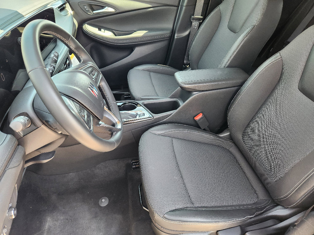 Certified 2025 Buick Encore GX Preferred image 13