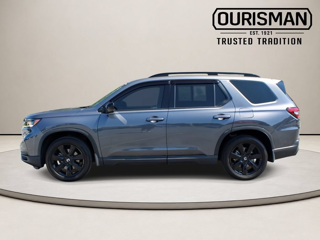 Certified 2025 Honda Pilot Black Edition image 6
