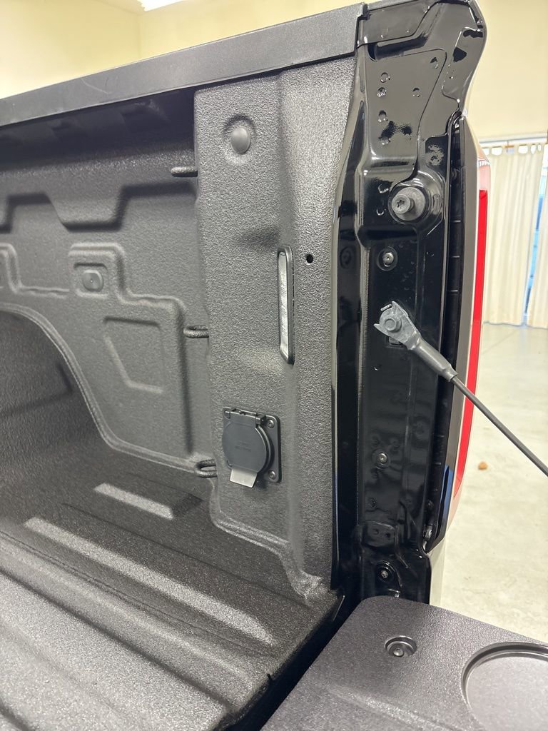 Used 2024 GMC Sierra 1500 AT4X w/ AT4X AEV Edition image 30