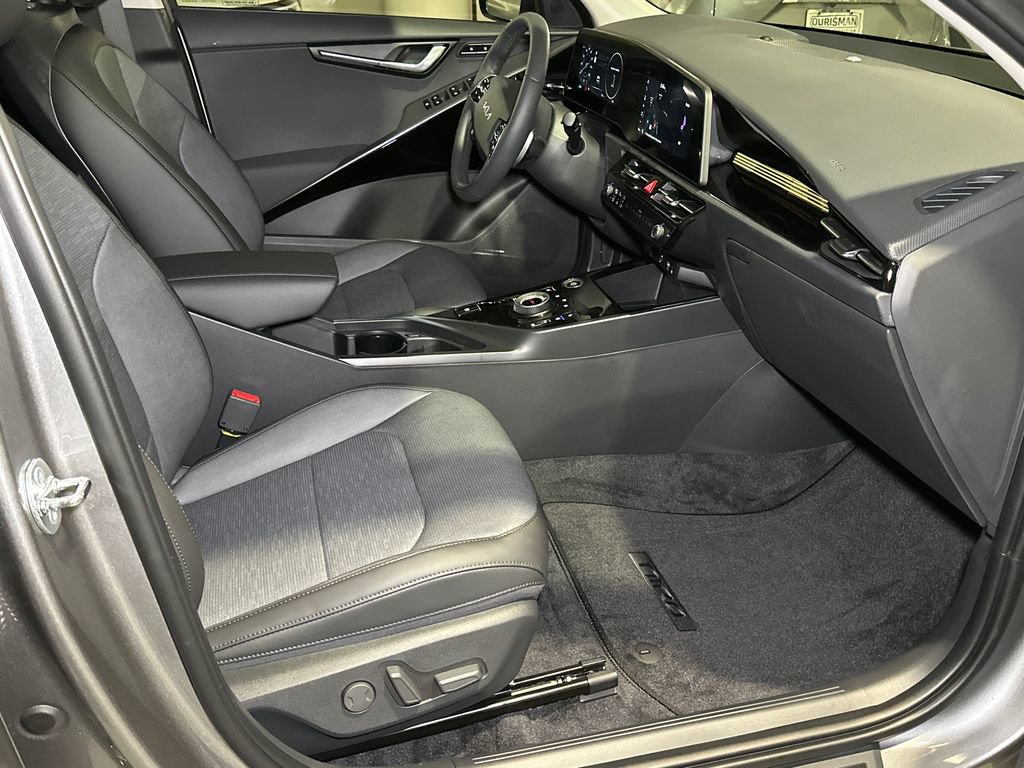 New 2026 Kia Niro Wave FWD image 13