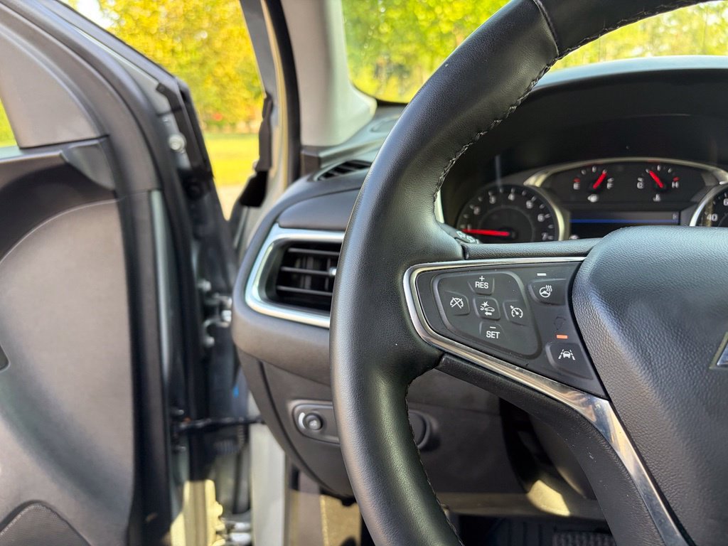 Used 2024 Chevrolet Equinox LT FWD image 16