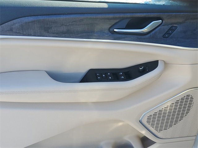 New 2025 Jeep Grand Cherokee Limited w/ Trailer Tow Package image 16