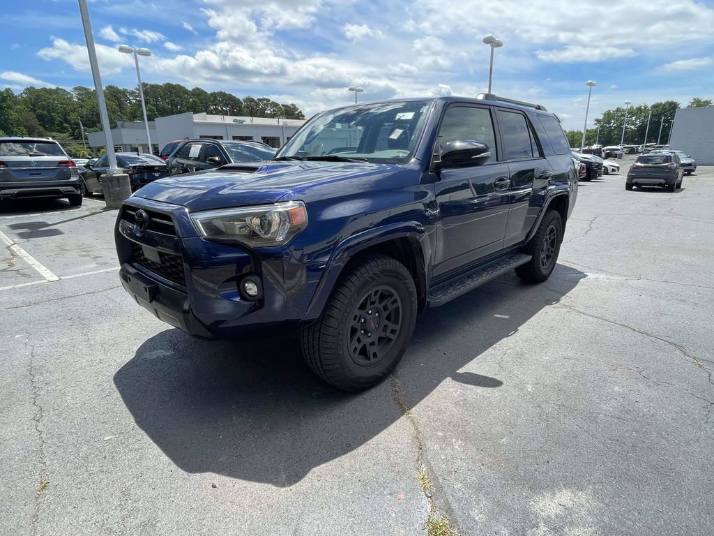 Used 2021 Toyota 4Runner Venture w/ Moonroof Package AWD/4WD image 5