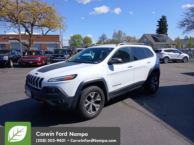 Used 2015 Jeep Cherokee Trailhawk AWD/4WD image 6