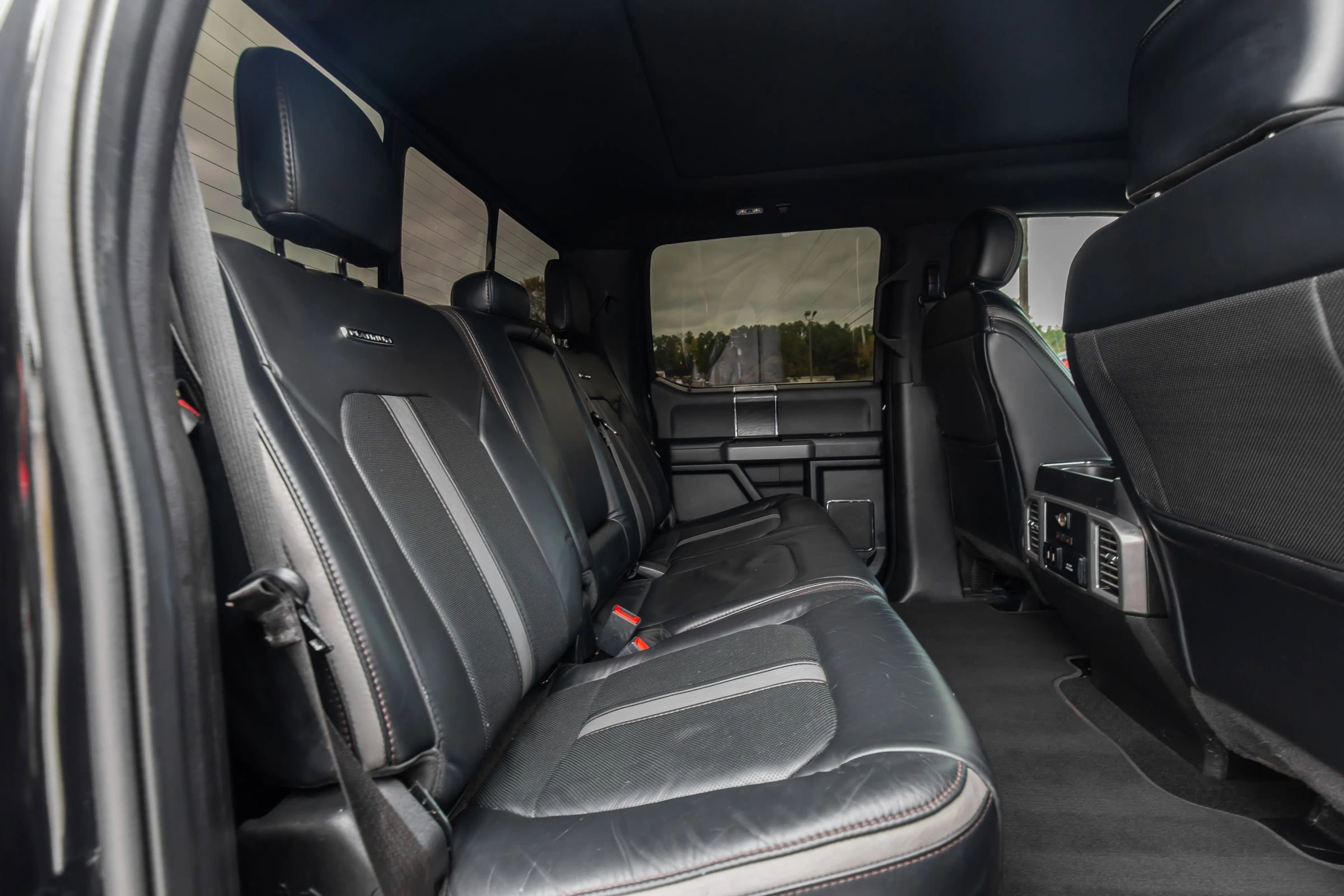 Used 2019 Ford F250 Platinum w/ Platinum Ultimate Package image 25